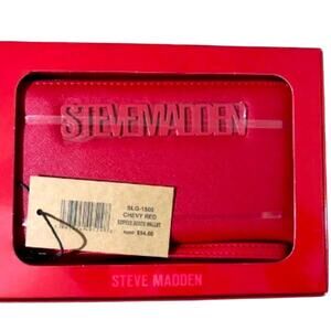 Steve Madden Oversized Wristlet Wallet Chevy Red New with Tag & Boxed